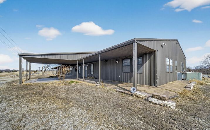 Pictures of Mixed Use, Office, Special Purpose, Retail, Industrial property located at 1521 N Ok-99 Highway, Stroud, OK 74079 for sales - image #1