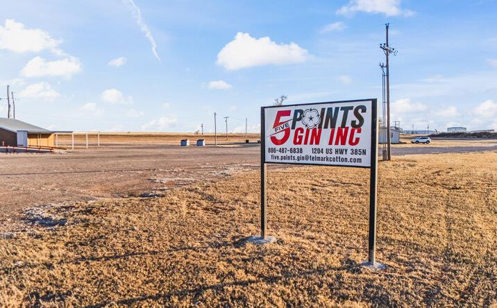 Pictures of Land, Office, Industrial property located at 1204 Hwy 385N, Seminole, TX 79360 for sales - image #1