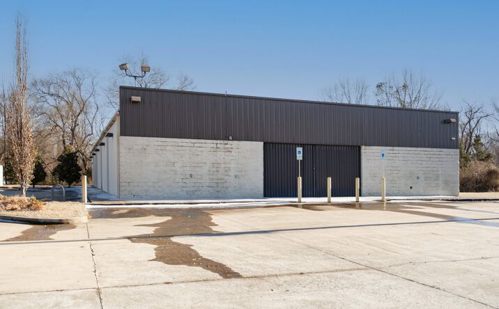 Pictures of Retail property located at 5226 S Third St, Memphis, TN 38109 for sales - image #1