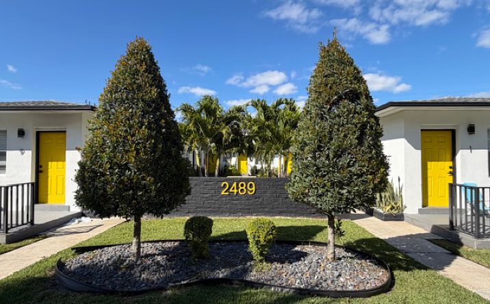 Pictures of Multifamily property located at 2489 SW 27th St, Miami, FL 33133 for sales - image #1