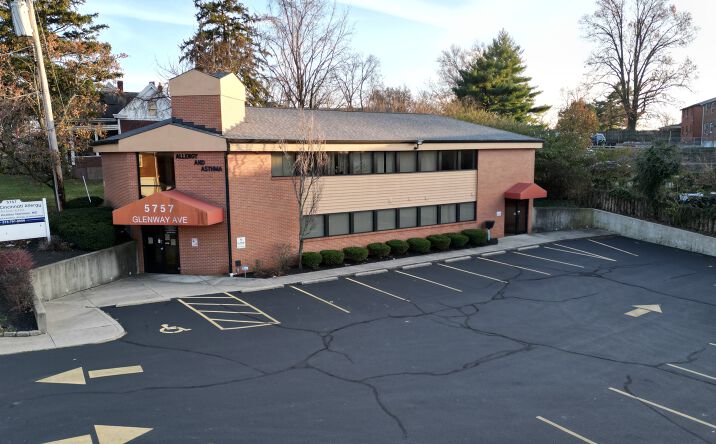 Pictures of Office property located at 5757 Glenway Ave, Cincinnati, OH 45238 for sales - image #1
