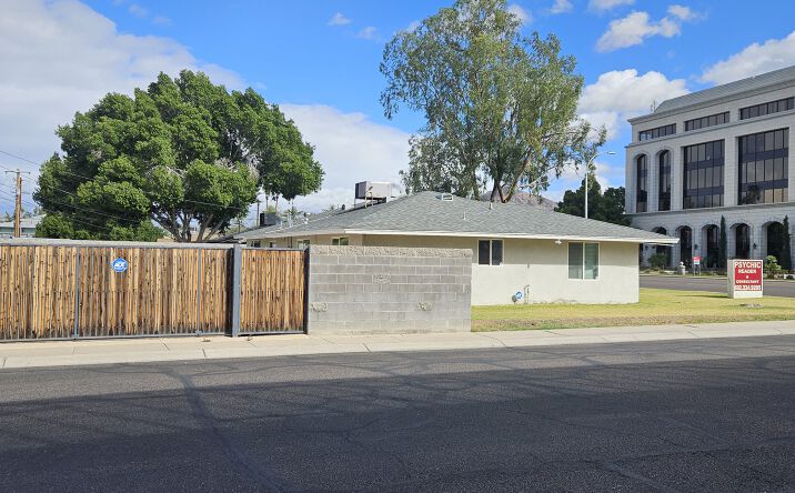 Pictures of Office property located at 3002 N 44th St, Phoenix, AZ 85018 for sales - image #1