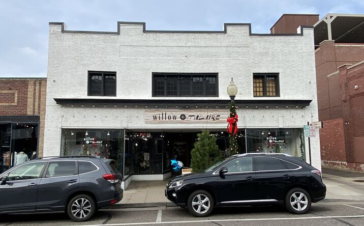 Pictures of Retail property located at 2359 W Main St, Littleton, CO 80120, Littleton, CO 80120 for sales - image #1