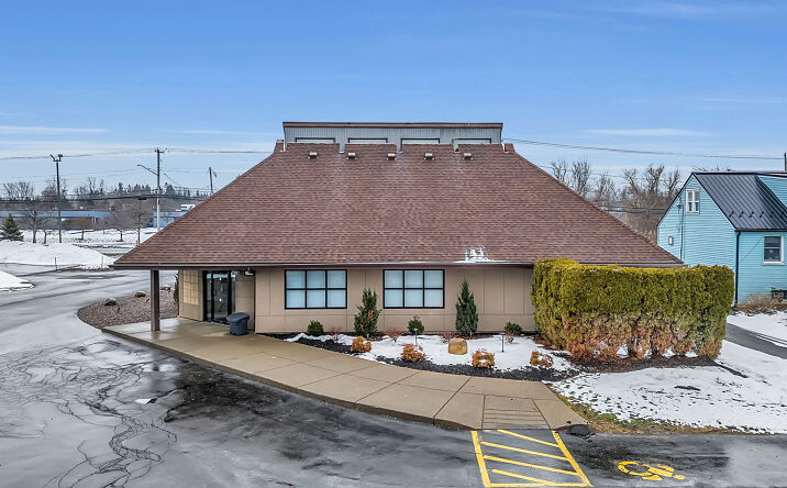 Pictures of Retail property located at 8180 Wehrle Dr, Buffalo, NY 14221 for sales - image #1