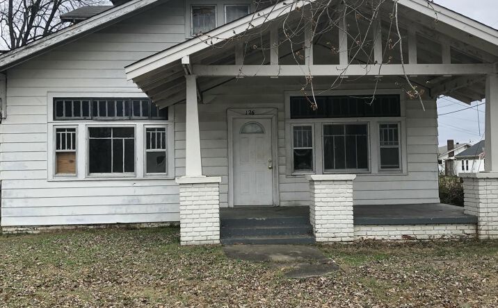 Pictures of Multifamily property located at 126 McCorry Street, Jackson, TN 38301 for sales - image #1