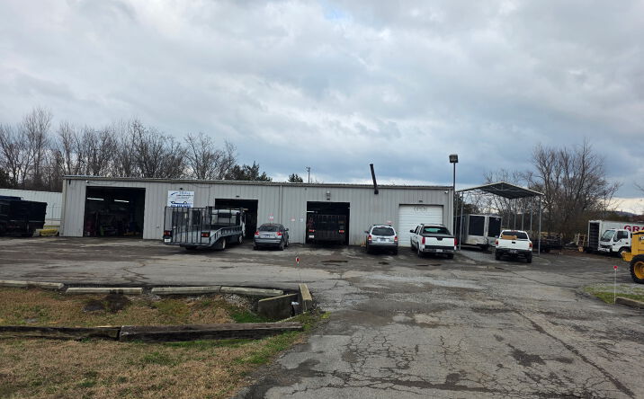 Pictures of Industrial property located at 802 Tennessee Blvd, Lebanon, TN 37087 for sales - image #1