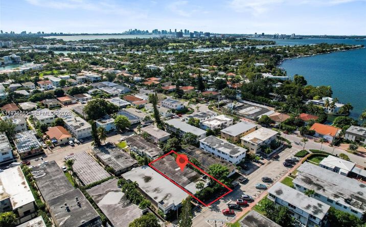 Pictures of Multifamily property located at 810 82nd St, Miami Beach, FL 33141 for sales - image #1