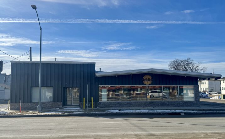 Pictures of Retail property located at 21-23 5th St SW, Mason City, IA 50401 for sales - image #1