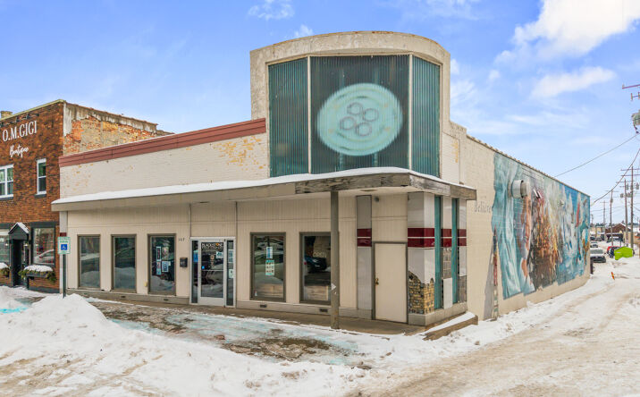 Pictures of Retail property located at 207 E Hughitt St, Iron Mountain, MI 49801 for sales - image #1