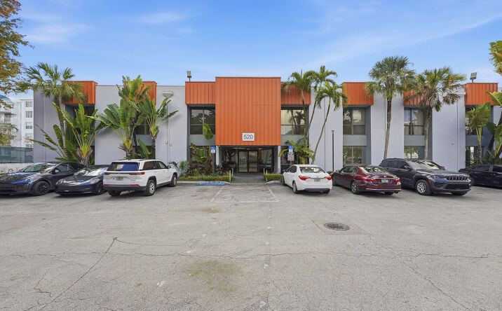 Pictures of Office property located at 520 NW 165th St, Miami, FL 33169 for sales - image #1