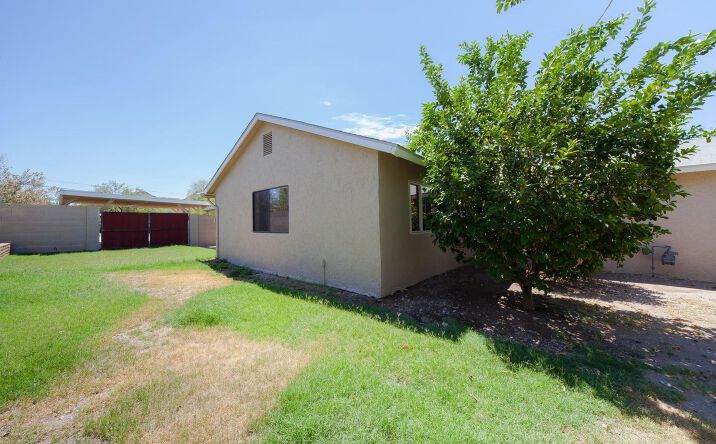 Pictures of Senior Living property located at 1632 E El Camino Dr, Phoenix, AZ 85020 for sales - image #1