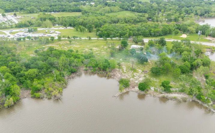 Pictures of Land property located at 25421 US-59, Grove, OK 74344 for sales - image #1