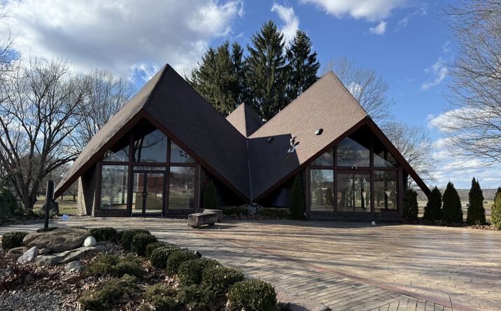 Pictures of Mixed Use property located at 10804 Wilkshire Blvd NE, Bolivar, OH 44612 for sales - image #1