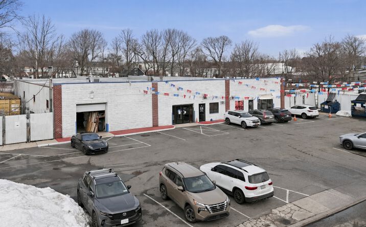 Pictures of Industrial property located at 9 Pine Aire Dr, Bay Shore, NY 11706 for sales - image #1