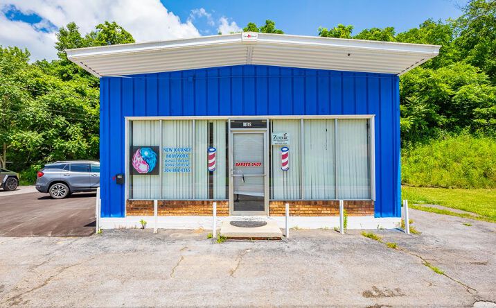 Pictures of Mixed Use, Office property located at 302 Virginia Avenue, Bluefield, VA 24605 for sales - image #1