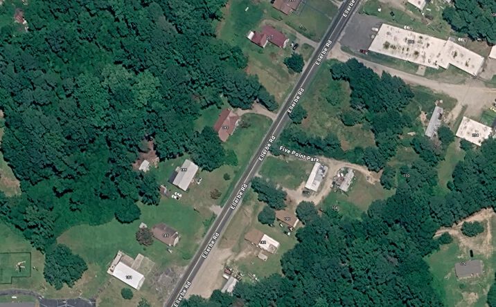 Pictures of Mobile Home Park property located at 104 Five Pts Rd, Rockingham, NC 28379 for sales - image #1