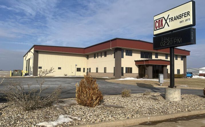 Pictures of Industrial, Office property located at 1065 W Center St, Eureka, IL 61530 for sales - image #1