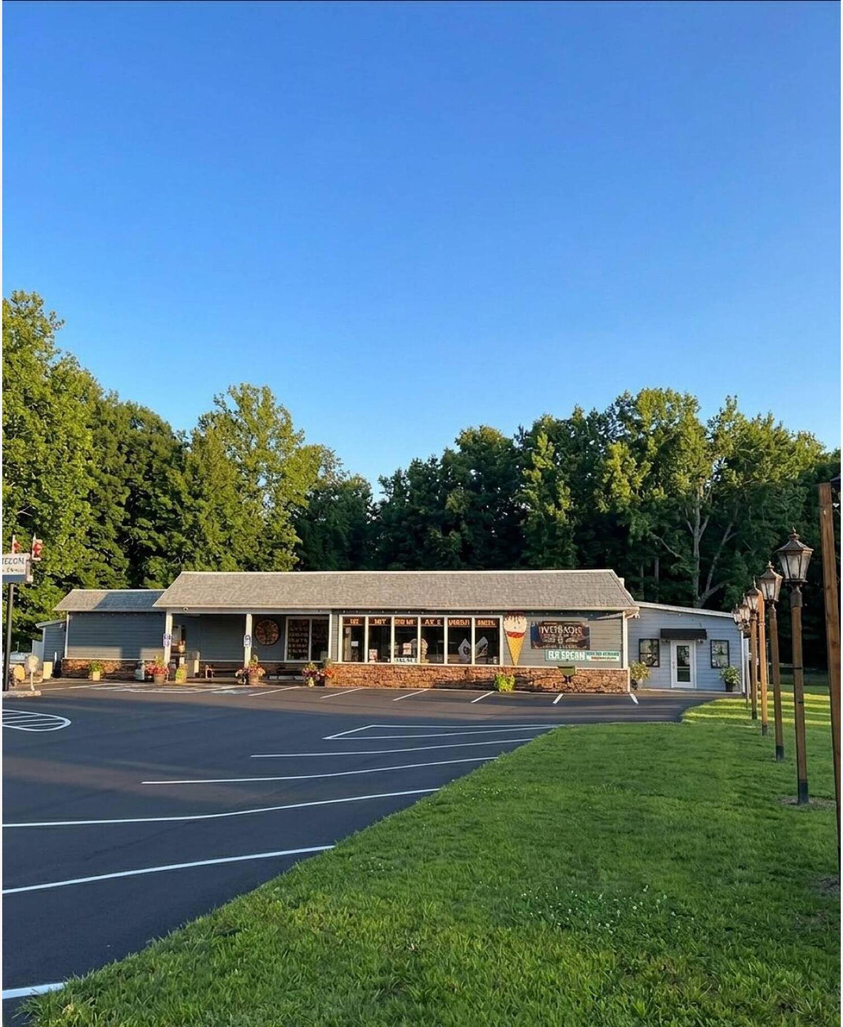 15268 Kings Hwy, Montross, VA 22520