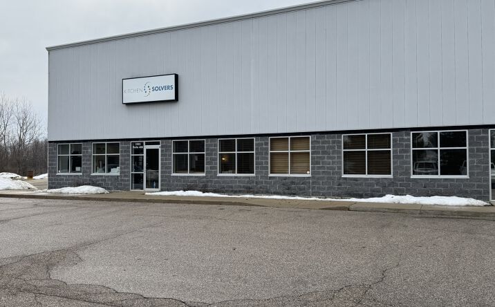 Pictures of Industrial property located at 3303 William Richardson Ct, South Bend, IN 46628 for sales - image #1
