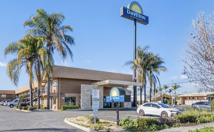 Pictures of Hospitality property located at 1215 R St, Merced, CA 95341 for sales - image #1