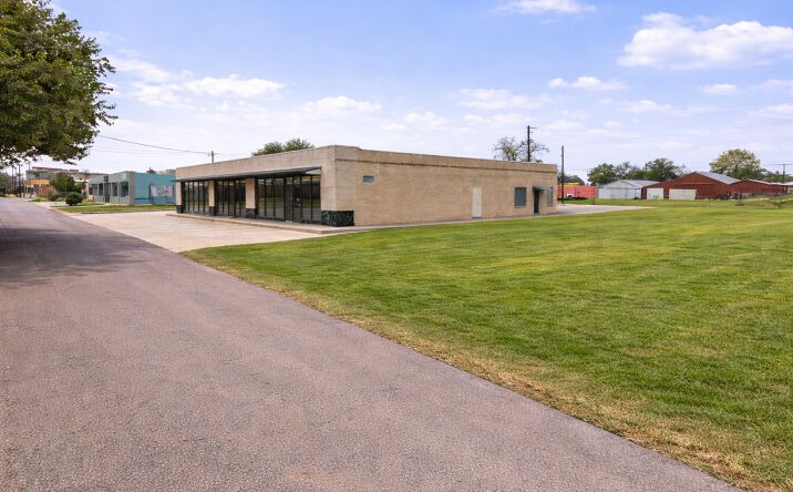 Pictures of Mixed Use, Office, Retail property located at 221 N Houston St, Wharton, TX 77488 for sales - image #1