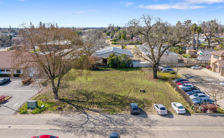 Pictures of Land property located at 4242 W Mineral King Ave, Visalia, CA 93291 for sales - image #1