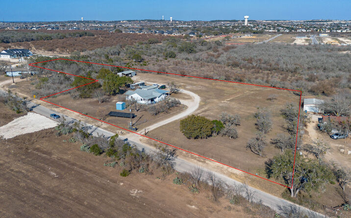 Pictures of Land, Mixed Use, Multifamily property located at 558 Wiedner Rd, Cibolo, TX 78108 for sales - image #1