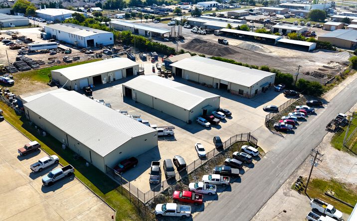 Pictures of Industrial property located at 870 Dividend St, Midlothian, TX 76065 for sales - image #1