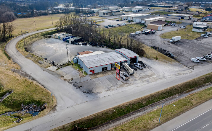 Pictures of Industrial property located at 2117 Carmack Blvd, Columbia, TN 38401 for sales - image #1