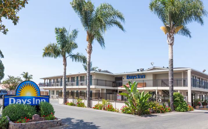 Pictures of Hospitality property located at 839 E Main St, Santa Maria, CA 93454 for sales - image #1