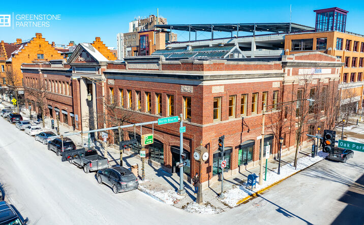 Pictures of Office, Retail property located at 104 N Oak Park Ave, Oak Park, IL 60301 for sales - image #1