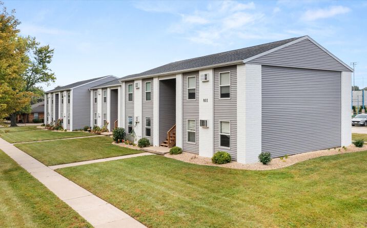 Pictures of Multifamily property located at 305 W Mazon Ave, Dwight, IL 60420 for sales - image #1