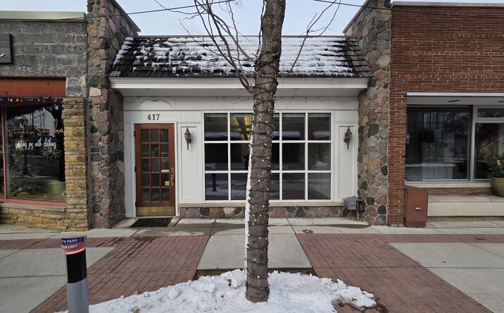Pictures of Office property located at 417 E 4th St, Royal Oak, MI 48067 for sales - image #1