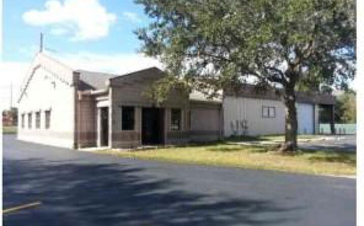 Pictures of Industrial property located at 1634 Barber Rd, Sarasota, FL 34240 for sales - image #1