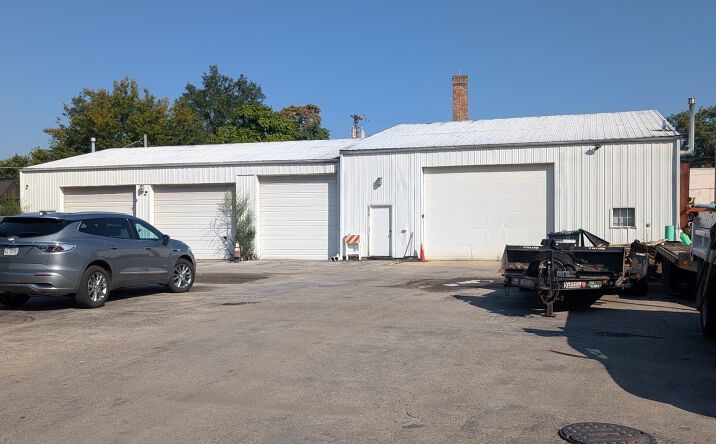 Pictures of Mixed Use property located at 1112 Lisle Place, Lisle, IL 60532 for sales - image #1