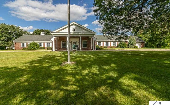 Pictures of Office property located at 75 Teton Lane, Mankato, MN 56001 for sales - image #1