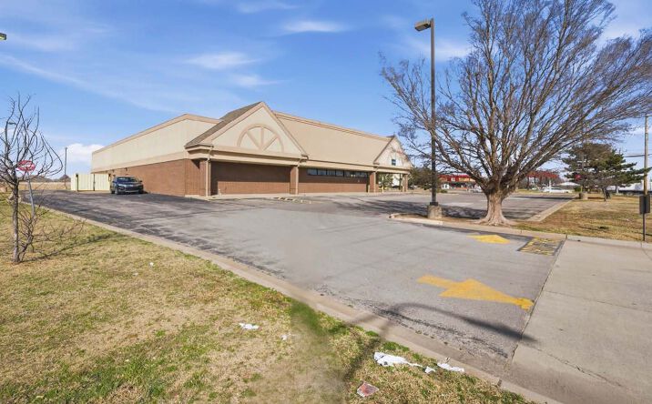 Pictures of Retail property located at 1201 NW 12th St, Oklahoma City, OK 73160 for sales - image #1