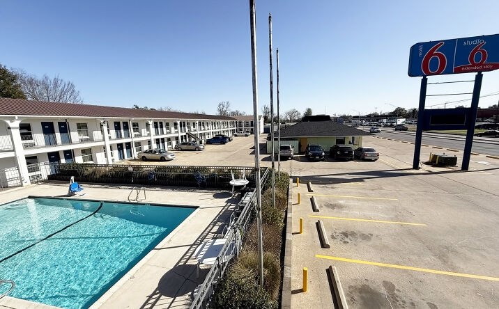 Pictures of Hospitality property located at 1601 South Texas Avenue, Bryan, TX 77802 for sales - image #1