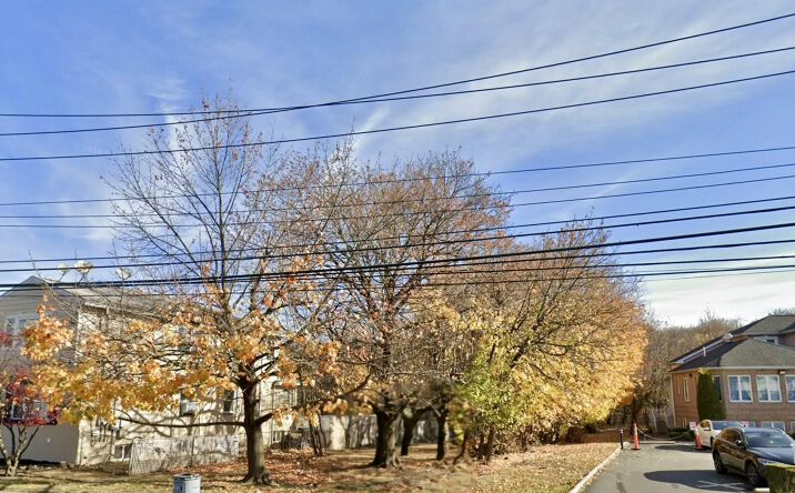 Pictures of Land property located at Richmond Avenue, Staten Island, NY 10314 for sales - image #1