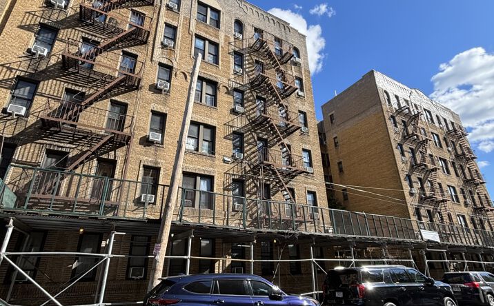 Pictures of Multifamily property located at 1148 Boynton Ave, New York, NY 10472 for sales - image #1