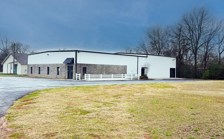 Pictures of Industrial, Office, Retail property located at 505 GA-49, Byron, GA 31008 for sales - image #1