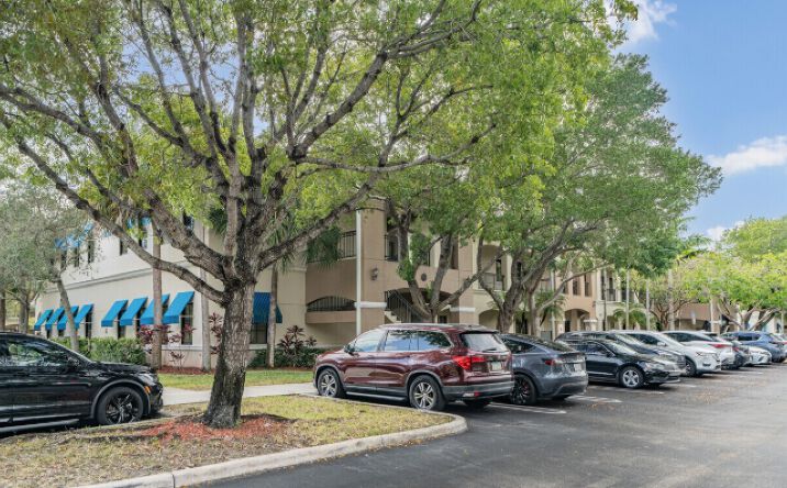 Pictures of Retail, Office property located at 7451 Wiles Road, Coral Springs, FL 33067 for sales - image #1