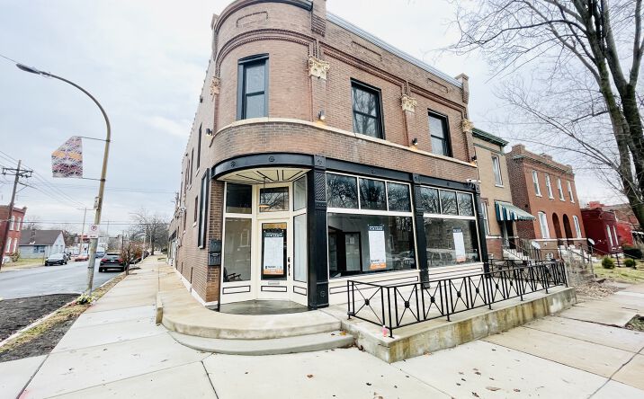 Pictures of Mixed Use, Multifamily, Retail property located at 3323 Cherokee St, St. Louis, MO 63118 for sales - image #1