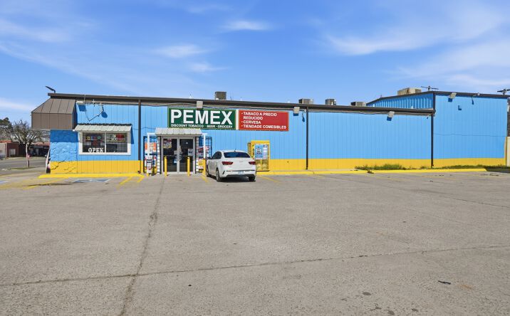 Pictures of Retail property located at 2514 S Agnew Ave, Oklahoma City, OK 73108 for sales - image #1