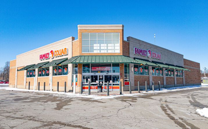 Pictures of Retail property located at 1315 N Water St, Decatur, IL 62526 for sales - image #1
