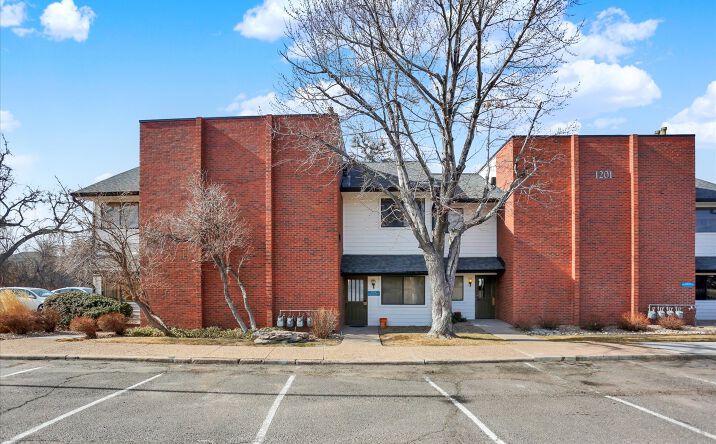 Pictures of Office property located at 1201 S Parker Rd, Denver, CO 80231 for sales - image #1