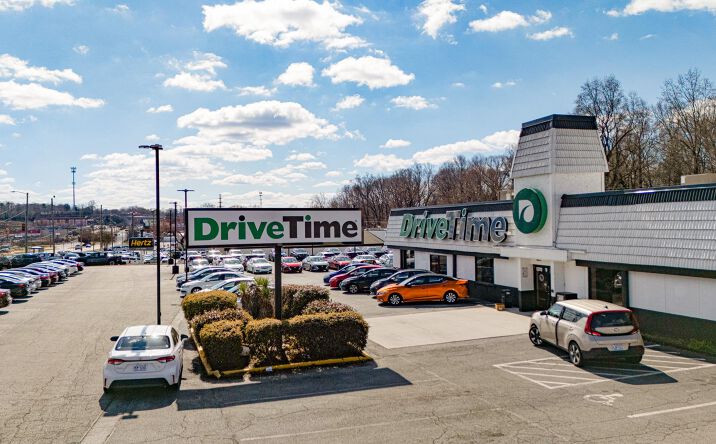 Pictures of Retail property located at 1370 Peters Creek Pkwy, Winston-Salem, NC 27103 for sales - image #1