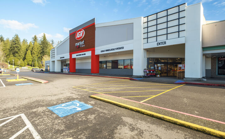 Pictures of Retail property located at 1733 H St, Blaine, WA 98230 for sales - image #1