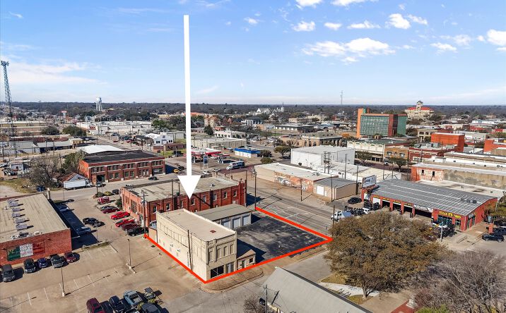 Pictures of Industrial, Mixed Use, Office, Retail property located at 308 S Beaton St, Corsicana, TX 75110 for sales - image #1