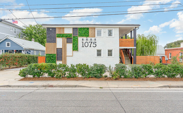 Pictures of Multifamily property located at 1075 W Ocean View Ave, Norfolk, VA 23503 for sales - image #1